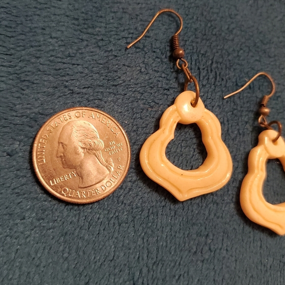 Earrings - Picture 2 of 2